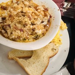 Shrimp Zion Grits
