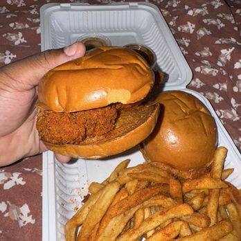 Iffy’s Hot Chicken - Sliders - Chicken Wings Near Me - Burlington, New Jersey Iffy’s Hot Chicken - Sliders - Chicken Wings Near Me - Burlington, New Jersey