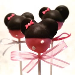 Minnie and Mickey Mouse Cake Pops