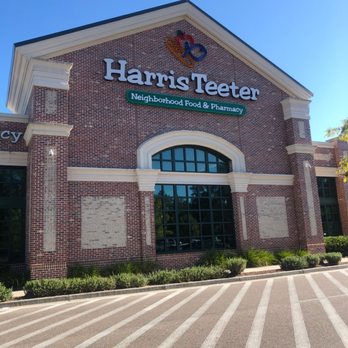 Harris Teeter - Front of store. - Beer, Wine & Spirits Near Me - Summerville, South Carolina
