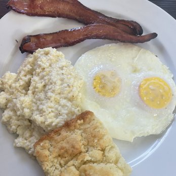 Nectar Old Town Bluffton - Southern Breakfast - Southern Near Me - Bluffton, South Carolina