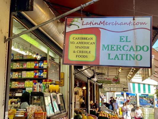 El Mercado Latino by null