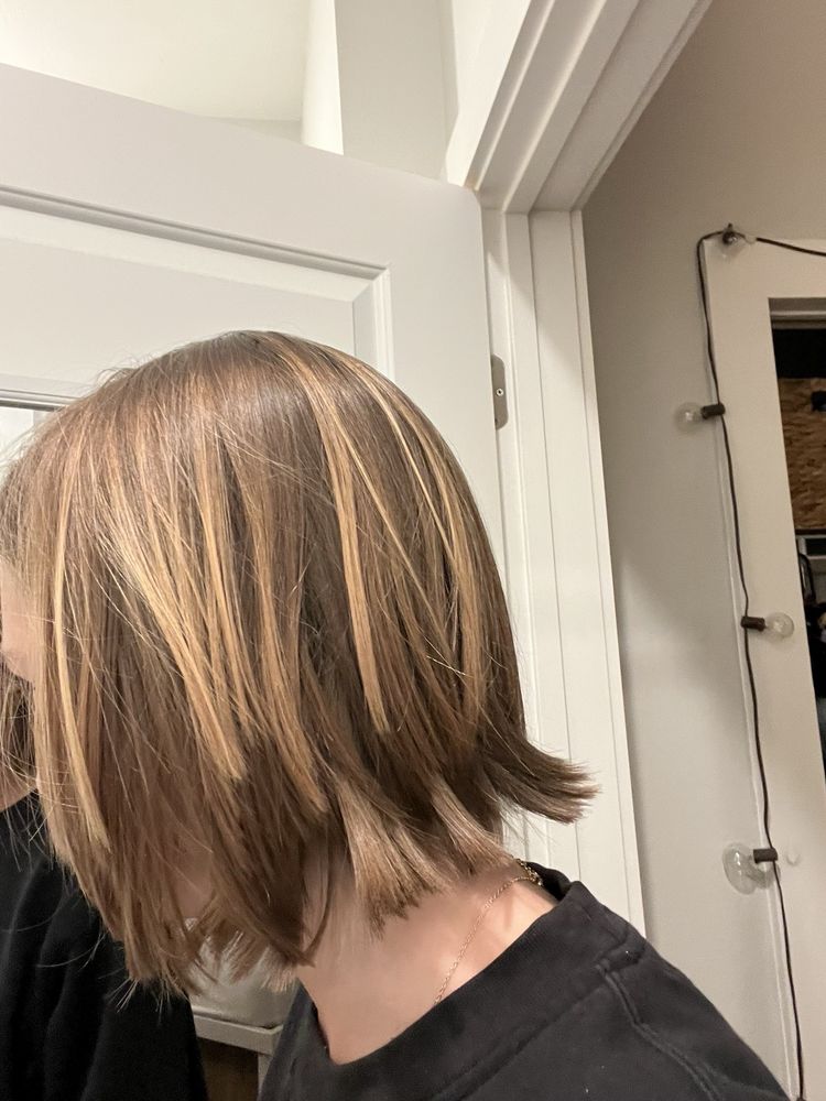 Toppers Salon Image
