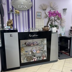 Luxury Nails and Spa - Inside nail spa