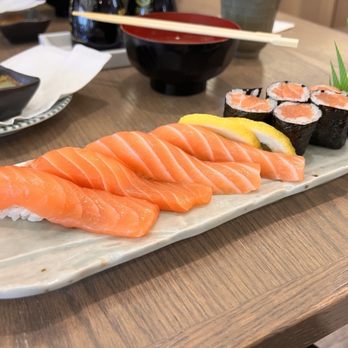 Oya Sushi - Salmon lunch special ($13) - Sushi Bars Near Me - Marriottsville, Maryland Oya Sushi - Salmon lunch special ($13) - Sushi Bars Near Me - Marriottsville, Maryland