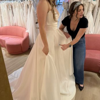 Lady Luck - Bridal Near Me - Reno, Nevada Lady Luck - Bridal Near Me - Reno, Nevada