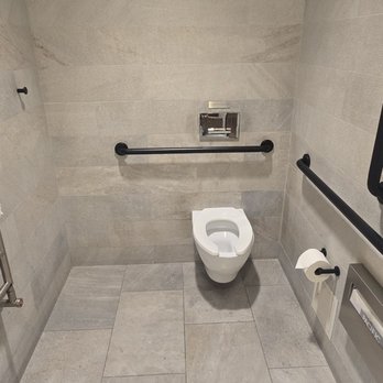 The Centurion Lounge - Toilet and heated towel rack - Airport Lounges Near Me - Las Vegas, Nevada The Centurion Lounge - Toilet and heated towel rack - Airport Lounges Near Me - Las Vegas, Nevada