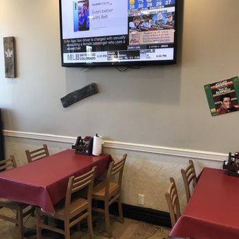 Big Bone BBQ & Wicked Wings - Dining room seating - Barbeque Near Me - Markham, Ontario Big Bone BBQ & Wicked Wings - Dining room seating - Barbeque Near Me - Markham, Ontario