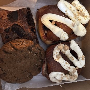 Homestead Kitchen - Artisan Cakery - Goodies! - Custom Cakes Near Me - Westland, Michigan