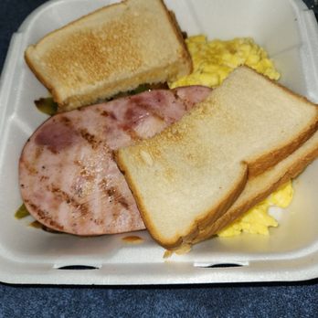 Golden Ox - Ham and scrambled eggs, with country potatoes and toast. - American Near Me - Bakersfield, California