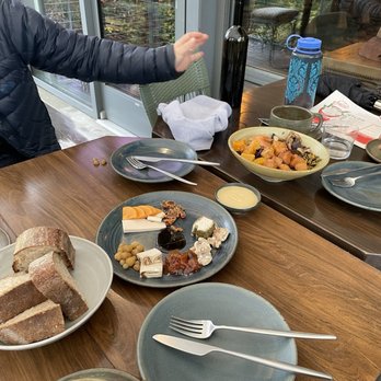 Little Saint - Light lunch on the patio (pet friendly!) - Vegan Near Me - Healdsburg, California