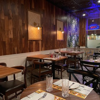 Imm Thai - Dining area - Thai Near Me - Clark, New Jersey