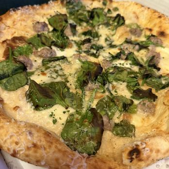 Great Gold - Bianca pizza - not bad but not my fave - New American Near Me - Truckee, California