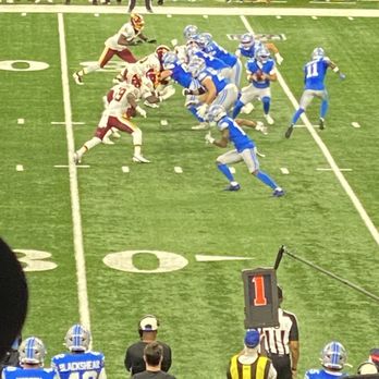 Ford Field - Stadiums & Arenas Near Me - Detroit, Michigan