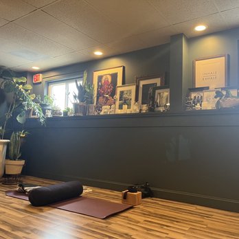 Syracuse Yoga - Studio front - Yoga Near Me - Syracuse, New York