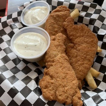 Fox’s Diner - Kids Chicken Fingers - Desserts Near Me - Munhall, Pennsylvania
