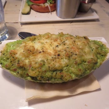Murray's Cheese Bar - Basil Pesto Mac and Cheese - Wine Bars Near Me - Long Island City, New York Murray's Cheese Bar - Basil Pesto Mac and Cheese - Wine Bars Near Me - Long Island City, New York