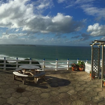 Royal Court Hotel - Went with a large group and still had a window seat. - Hotels Near Me - Portrush, CLR Royal Court Hotel - Went with a large group and still had a window seat. - Hotels Near Me - Portrush, CLR