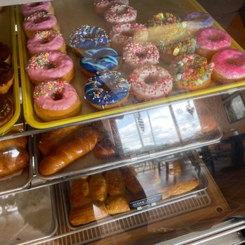 Robin’s Snowflake Donuts & Cafe - Donuts Near Me - Spring, Texas Robin’s Snowflake Donuts & Cafe - Donuts Near Me - Spring, Texas