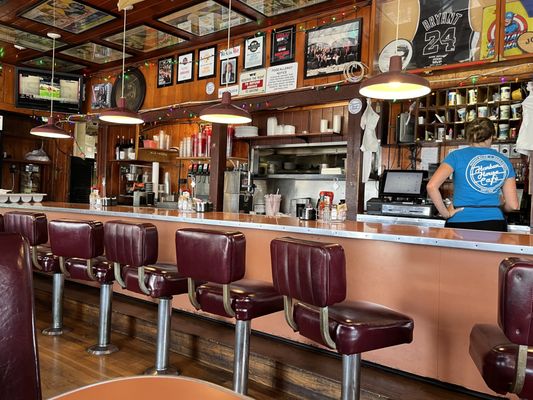 Harbor House Café by null
