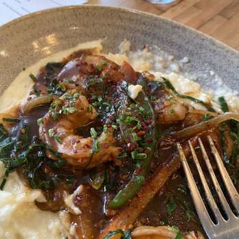 Husk - Shrimp and grits - American Near Me - Charleston, South Carolina