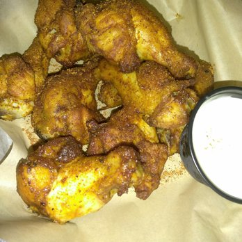 Hooters - Smoked wings with Texas BBQ seasoning - Sports Bars Near Me - Jonesboro, Georgia Hooters - Smoked wings with Texas BBQ seasoning - Sports Bars Near Me - Jonesboro, Georgia