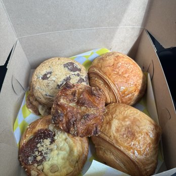 Rockman Coffee and Bakeshop - Coffee & Tea Near Me - Austin, Texas