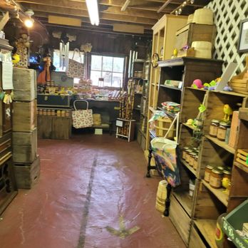 Hogan's Cider Mill - Interior - Venues & Event Spaces Near Me - Burlington, Connecticut