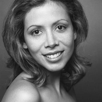 I Make Faces - Headshot Black and White - Makeup Artists Near Me - Benicia, California I Make Faces - Headshot Black and White - Makeup Artists Near Me - Benicia, California