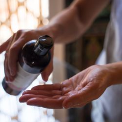 Elimai Ayurveda - Ayurvedic warm oil massage