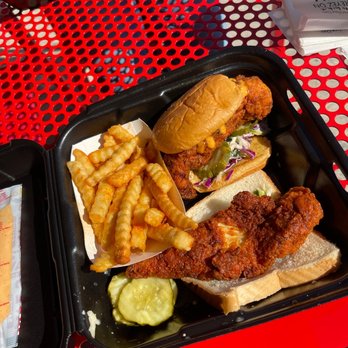 Dave's Hot Chicken - Meal - Chicken Shop Near Me - Fullerton, California Dave's Hot Chicken - Meal - Chicken Shop Near Me - Fullerton, California