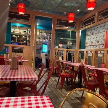 Lowcountry Chinatown - Dining area - Seafood Near Me - Chicago, Illinois Lowcountry Chinatown - Dining area - Seafood Near Me - Chicago, Illinois