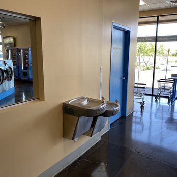 Wavemax Laundry - Drinking fountain - Laundromat Near Me - Mesa, Arizona