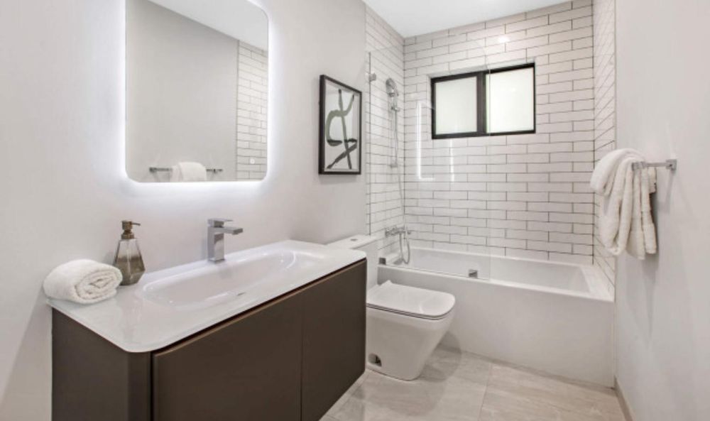 Slide of Bloom Renovations