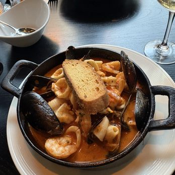 Lucca Restaurant & Bar - Cioppino - Italian Near Me - Boston, Massachusetts Lucca Restaurant & Bar - Cioppino - Italian Near Me - Boston, Massachusetts