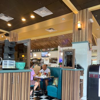 Downtown Diner - Diners Near Me - Celebration, Florida Downtown Diner - Diners Near Me - Celebration, Florida