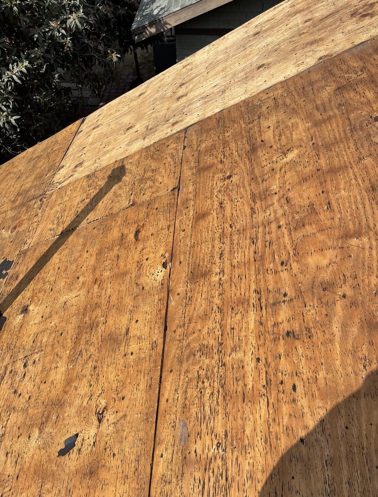 Slide of Roof Expert