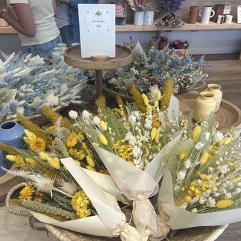 Idlewild Floral - mini bouquets for $32 - Florists Near Me - San Luis Obispo, California Idlewild Floral - mini bouquets for $32 - Florists Near Me - San Luis Obispo, California