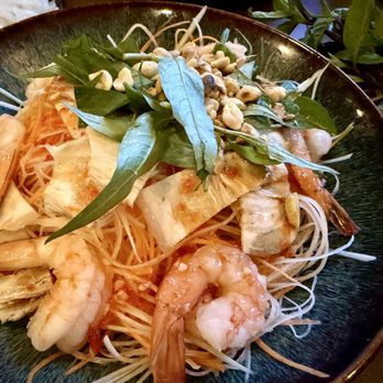 Pho Saigonese - Chinatown - Green papaya salad - Vietnamese Near Me - Las Vegas, Nevada Pho Saigonese - Chinatown - Green papaya salad - Vietnamese Near Me - Las Vegas, Nevada