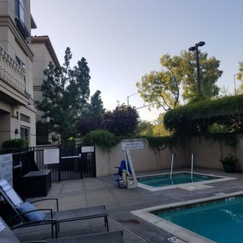 Fairfield by Marriott Inn & Suites Temecula - Jacuzzi, lounge chairs and towels - Hotels Near Me - Temecula, California Fairfield by Marriott Inn & Suites Temecula - Jacuzzi, lounge chairs and towels - Hotels Near Me - Temecula, California