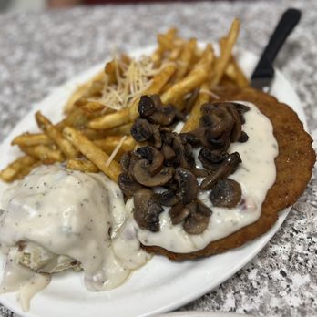 The Original Mels Diner - Chicken-Fried Steak dinner with mushrooms - Diners Near Me - Roseville, California The Original Mels Diner - Chicken-Fried Steak dinner with mushrooms - Diners Near Me - Roseville, California