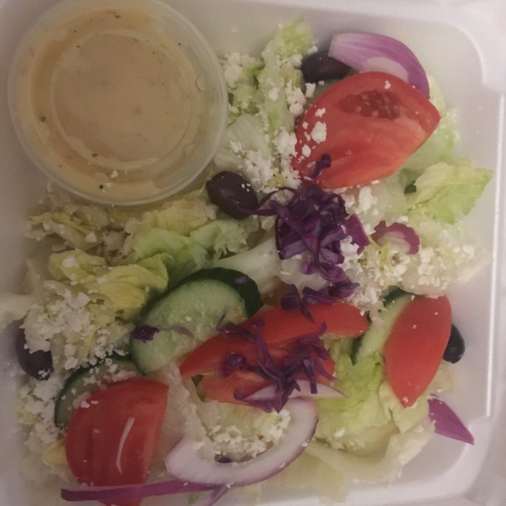 Gus's Restaurant - Boring ten dollar salad - Italian Near Me - Sudbury, Ontario