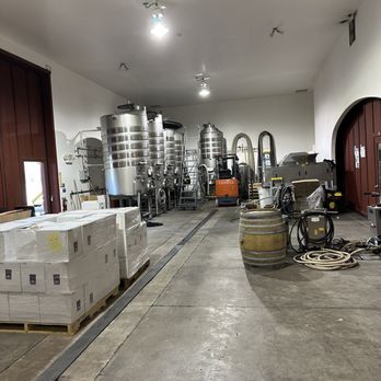 Cedarville Vineyard - Inside the winery - Wineries Near Me - Fair Play, California Cedarville Vineyard - Inside the winery - Wineries Near Me - Fair Play, California