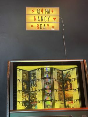 Johnny's - Cocktails & Hi-Fi by null