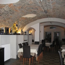 Piazza Crova 3