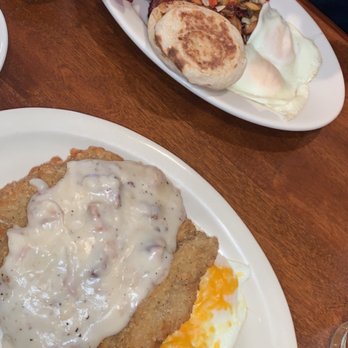 Dolly's Cafe - Chicken Fried Steak & Eggs & 2 Egg Breakfast. Yummmm - American Near Me - Spokane, Washington
