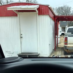 Marie's Old Fashioned Hamburgers - MARIE'S: call ahed 318/352-5735, because orders take 20-30 minutes and there is usually a line. Drive-thru/walk-up.