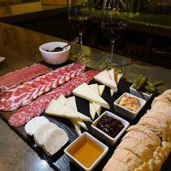 Ardoa Wine Bar