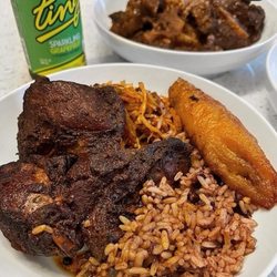 Irie Caribbean Cuisine - Brown stew chicken
