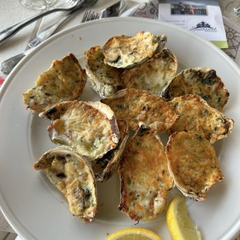 Smithfield Station Waterfront Inn Restaurant - Oysters Rockefeller - Breakfast & Brunch Near Me - Smithfield, Virginia Smithfield Station Waterfront Inn Restaurant - Oysters Rockefeller - Breakfast & Brunch Near Me - Smithfield, Virginia